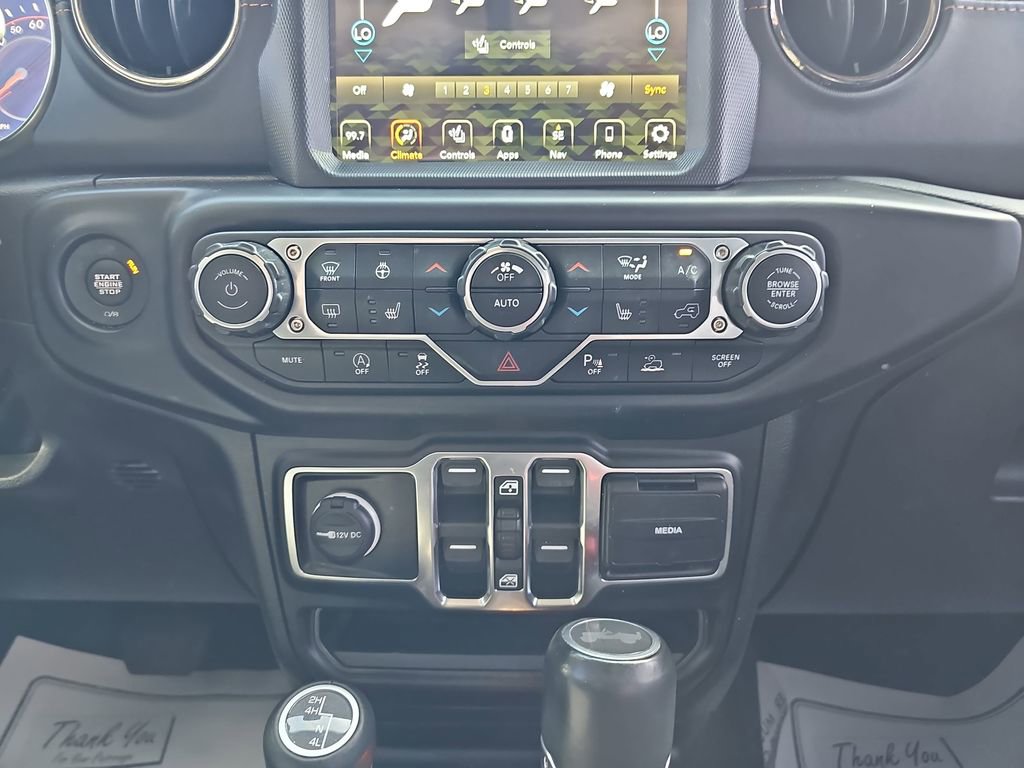 Used 2023 Jeep Wrangler Altitude image 29