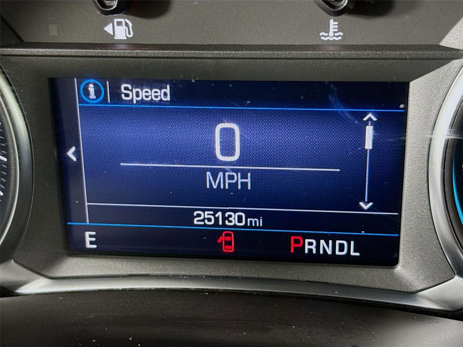 Used 2023 Chevrolet Equinox RS AWD/4WD image 2