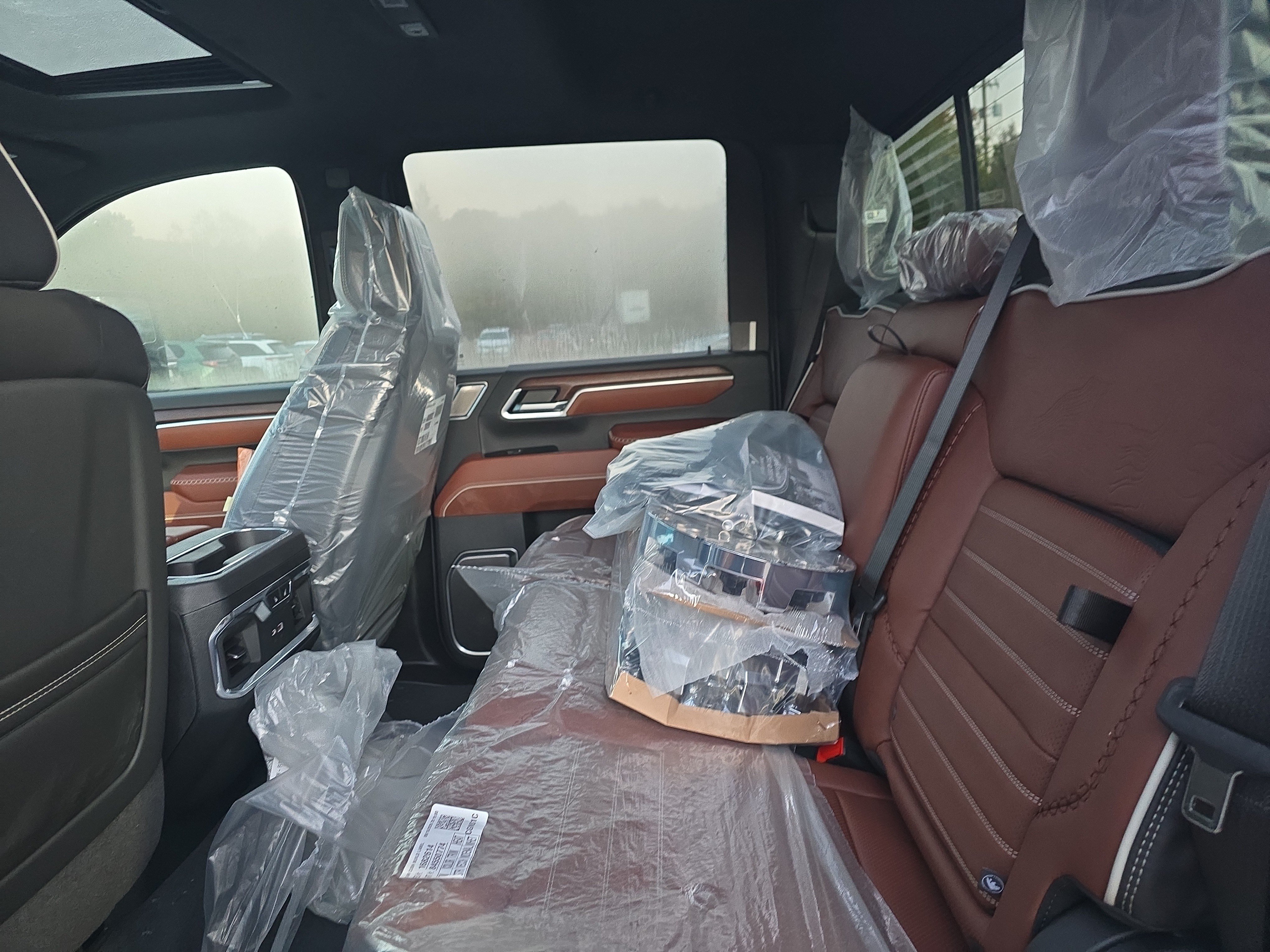 New 2026 GMC Sierra 3500 Denali Ultimate AWD/4WD image 14