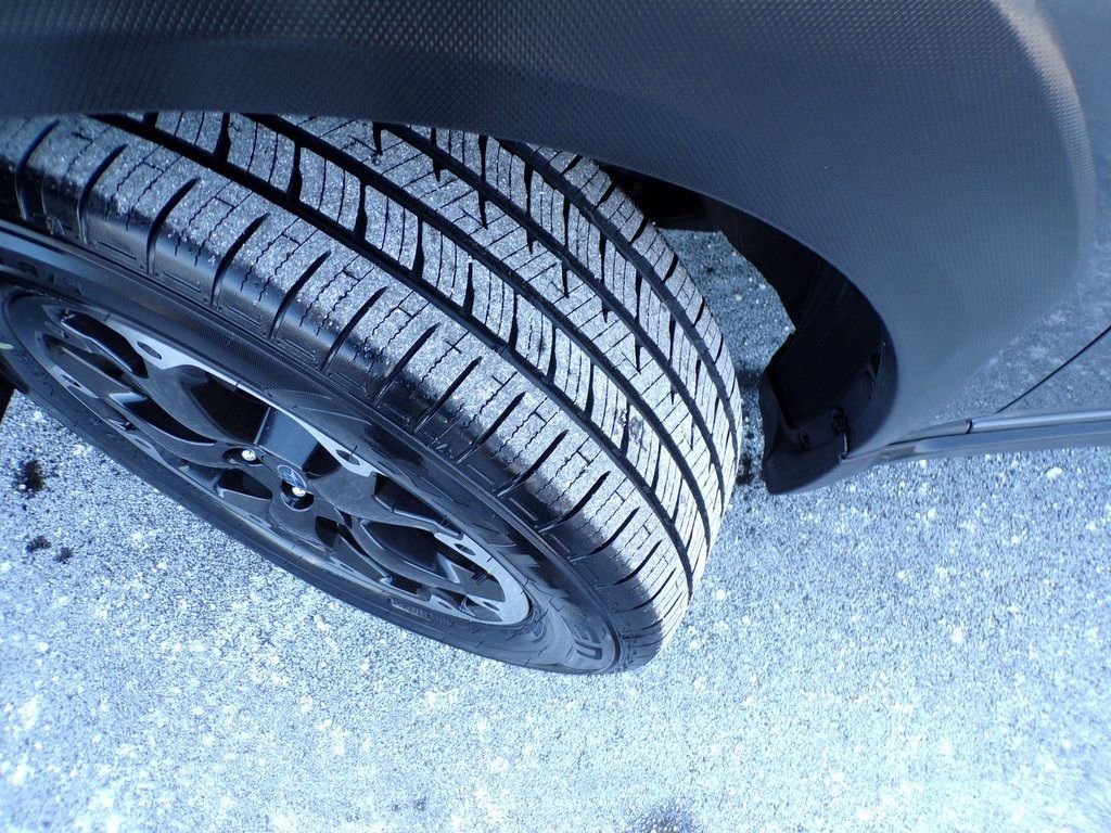 Used 2023 Subaru Crosstrek 2.0i Premium image 3