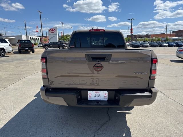 Used 2022 Nissan Frontier Pro-X w/ Technology Package image 6