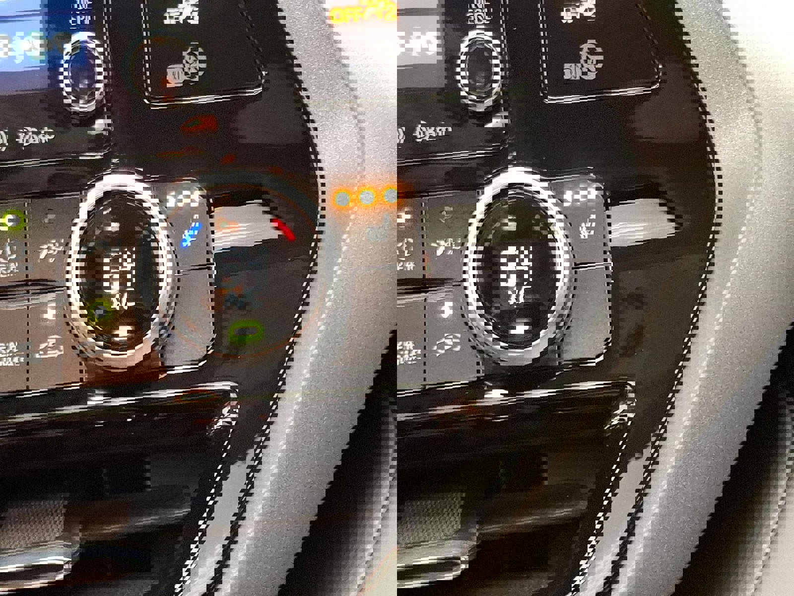 Used 2022 Toyota Highlander XLE image 19