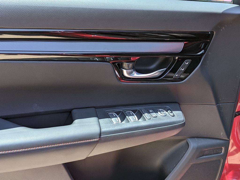 Used 2025 Honda CR-V Sport Touring image 10