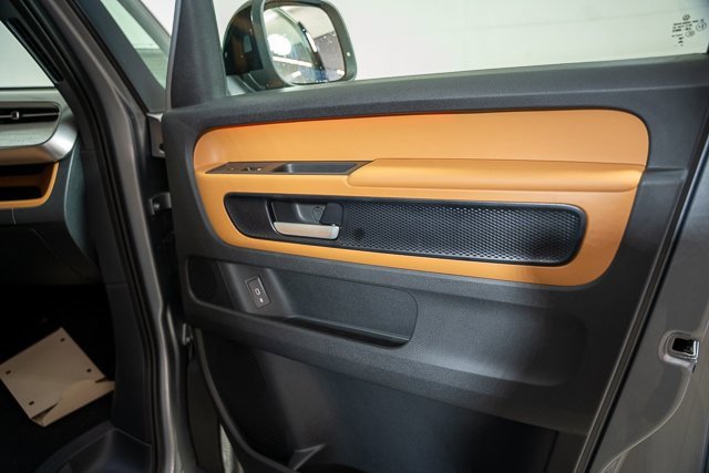 New 2025 Volkswagen ID. Buzz Pro S image 46