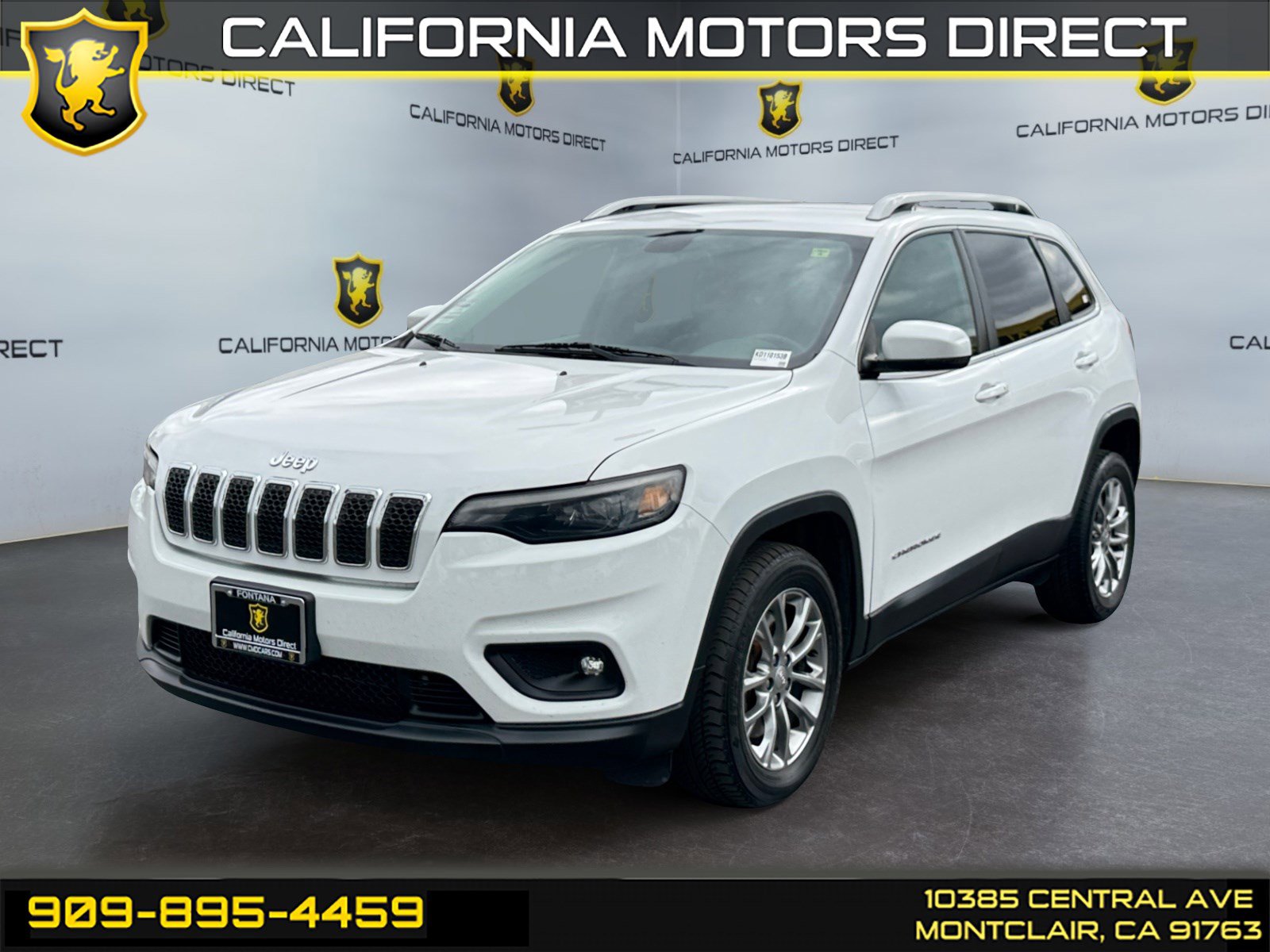 Used 2019 Jeep Cherokee Latitude Plus w/ Cold Weather Group FWD image 1