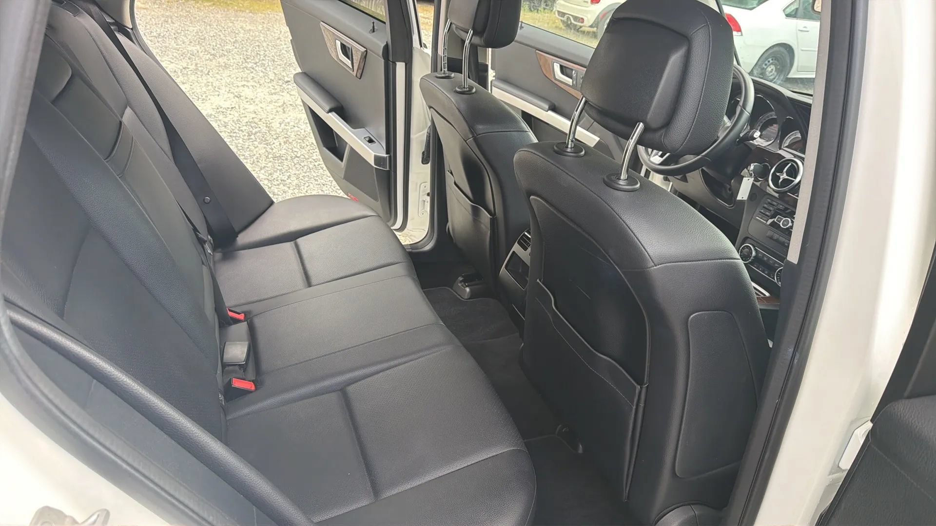 Used 2015 Mercedes-Benz GLK 350 2WD image 29