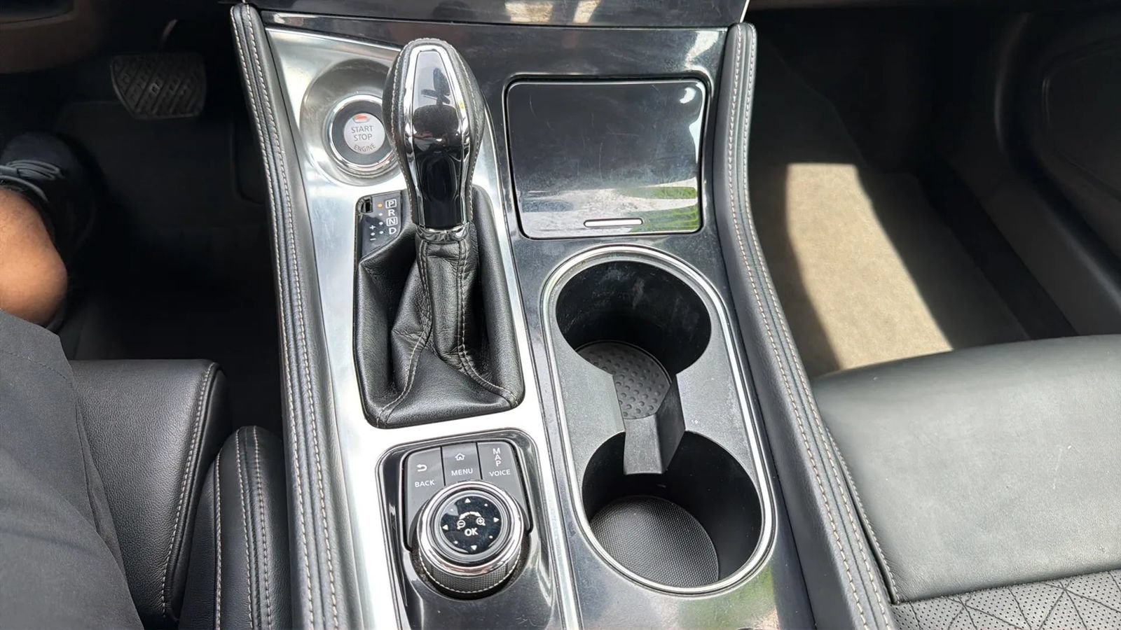 Used 2018 Nissan Maxima Platinum FWD image 18