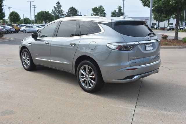 Used 2023 Buick Enclave Avenir w/ Avenir Technology Package FWD image 9