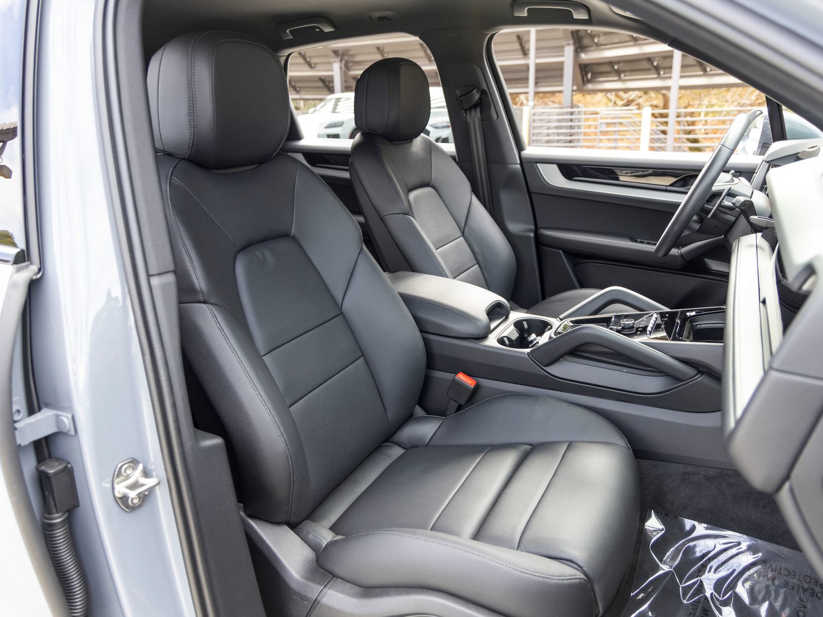 Certified 2026 Porsche Cayenne AWD/4WD image 65