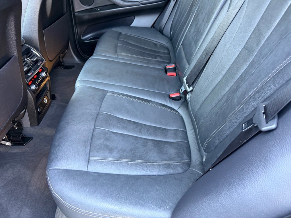 Used 2017 BMW X5 xDrive35d image 17