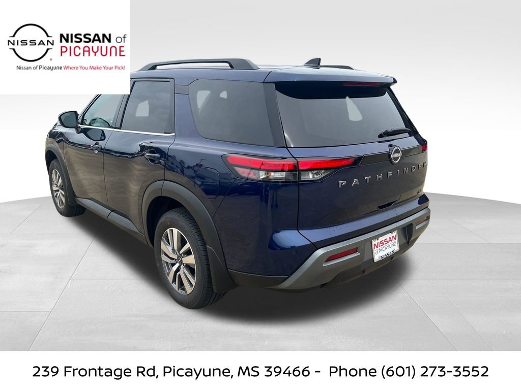 New 2026 Nissan Pathfinder SL FWD image 3