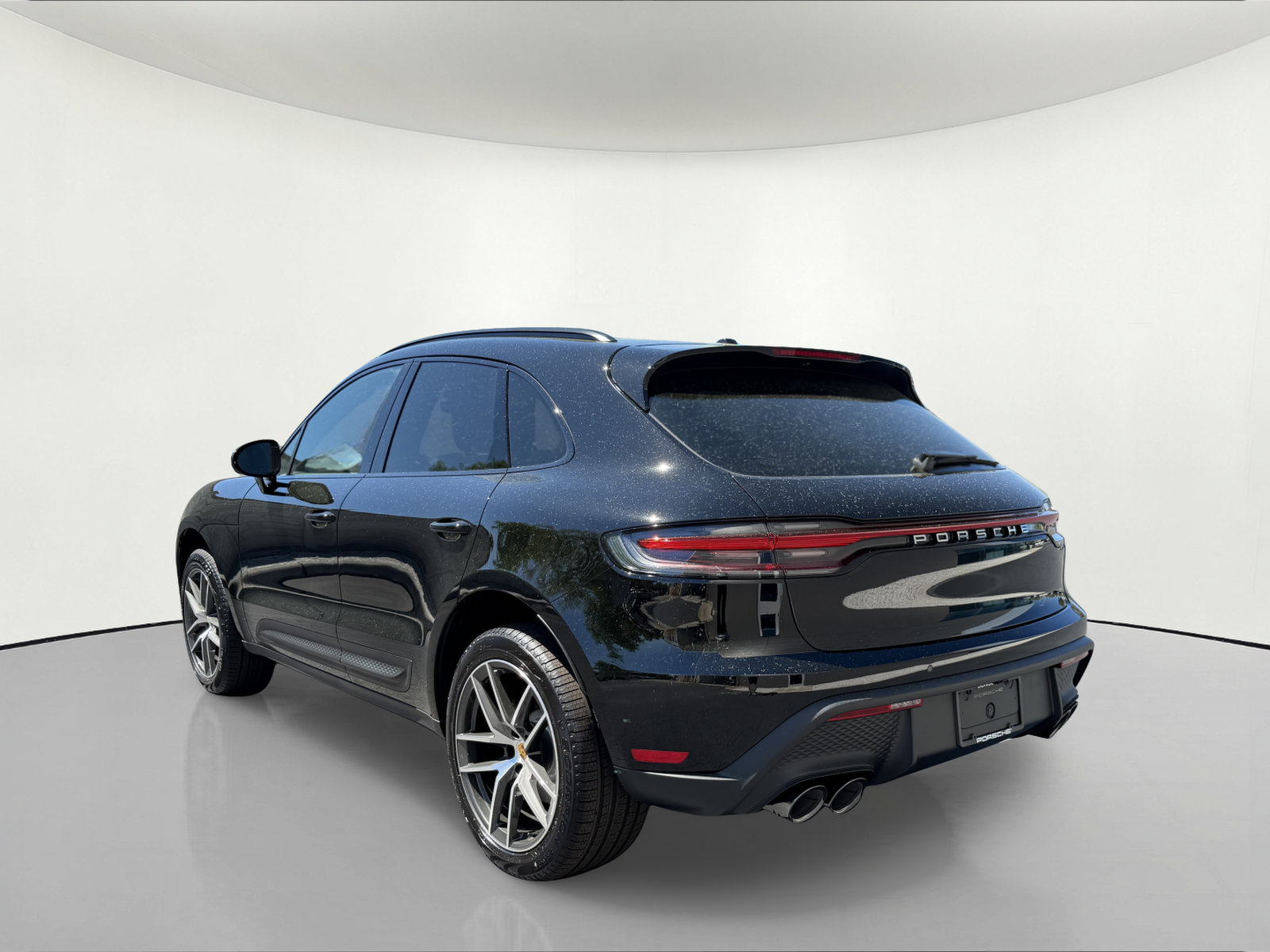 New 2026 Porsche Macan AWD/4WD image 3
