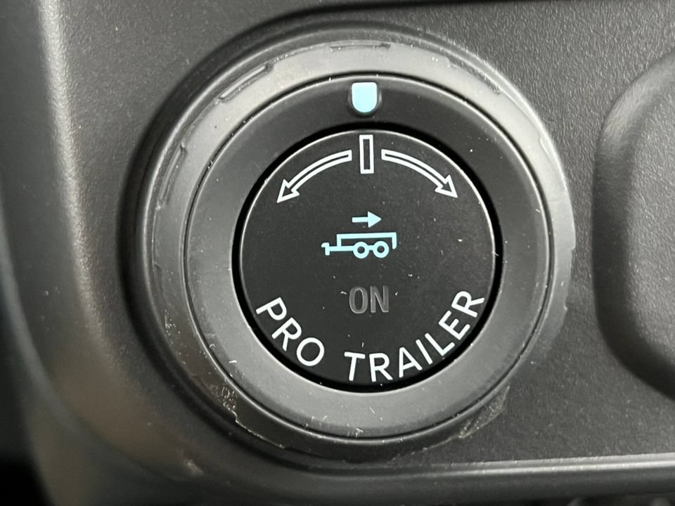 Used 2026 Ford Maverick Lobo AWD/4WD image 27