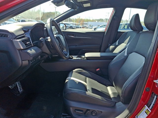 Certified 2025 Toyota Camry SE image 13