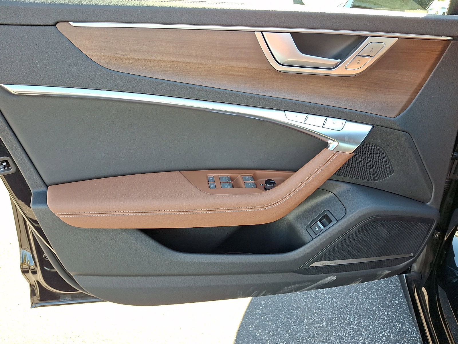 Certified 2025 Audi A6 Premium Plus image 13