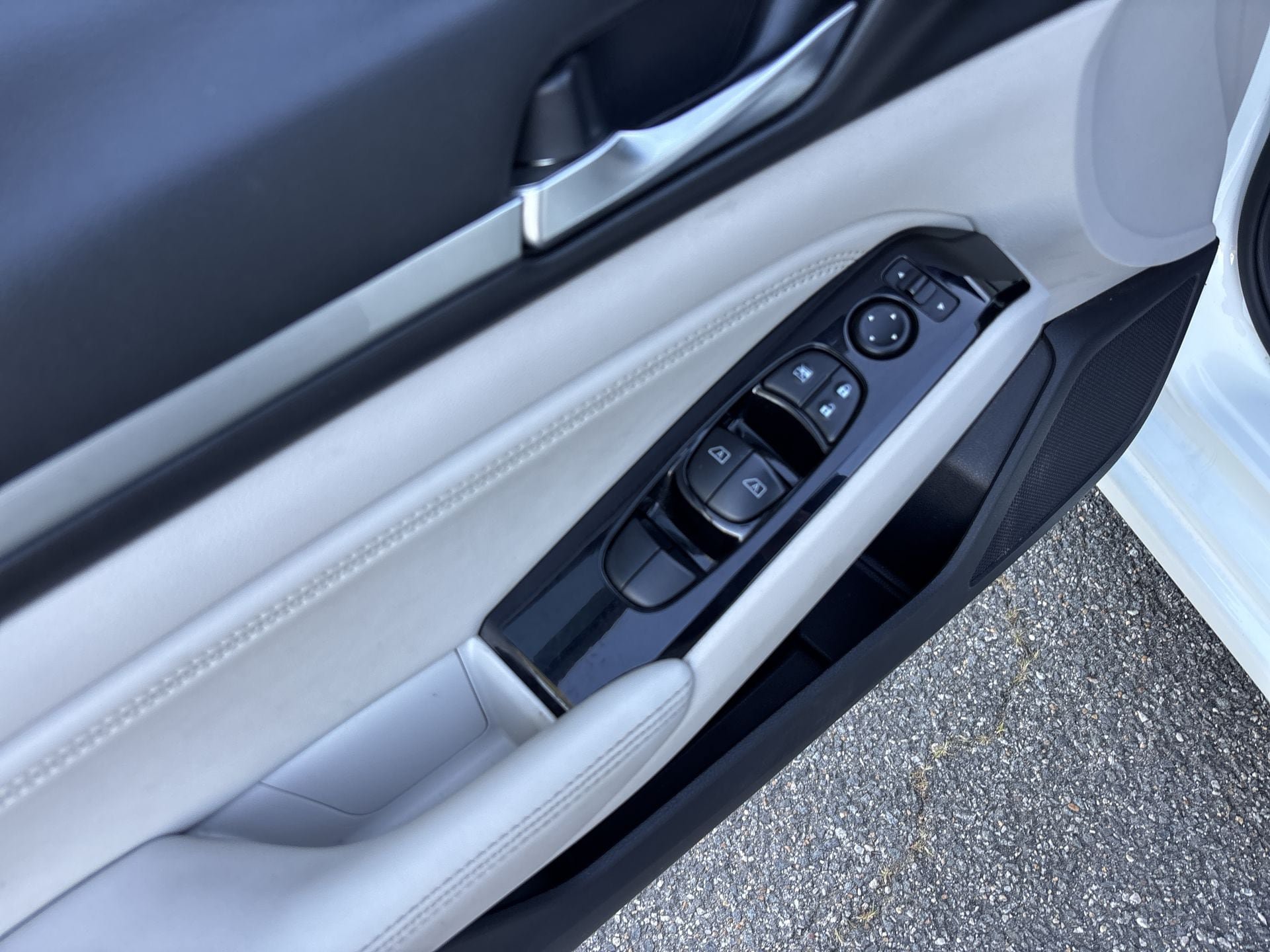 Used 2020 Nissan Altima 2.5 SL FWD image 15