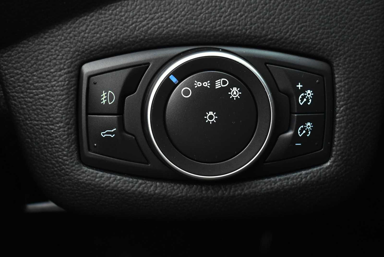 Used 2018 Ford Escape SE image 21