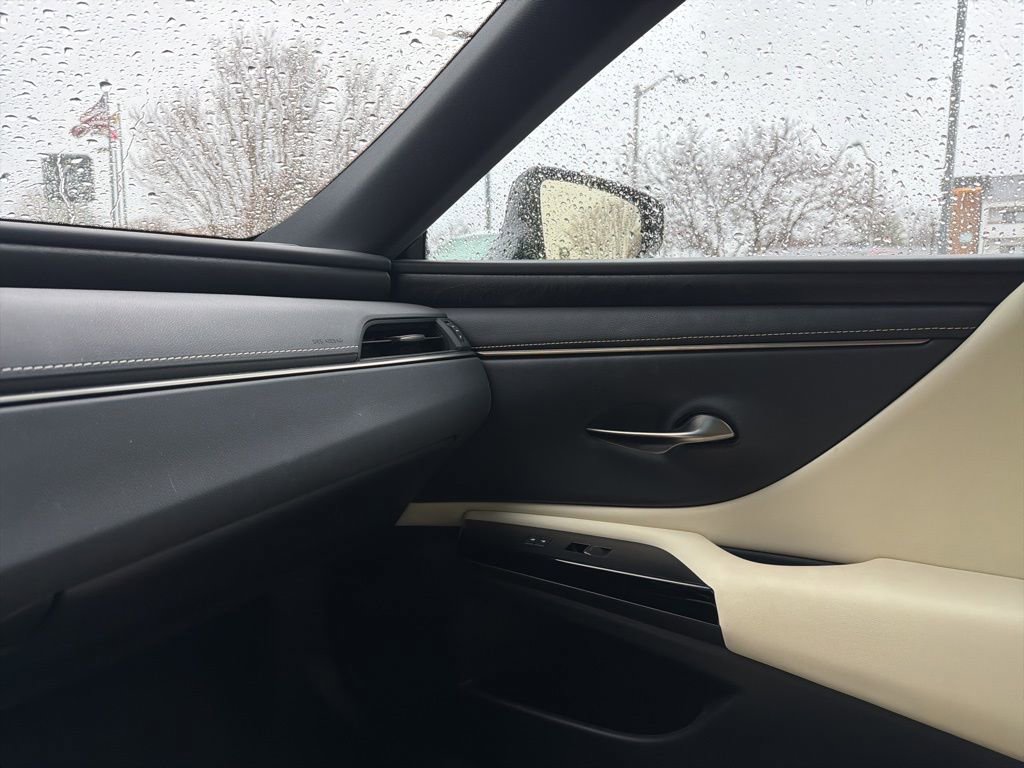 Used 2022 Lexus ES 350 350 w/ Premium Package image 25