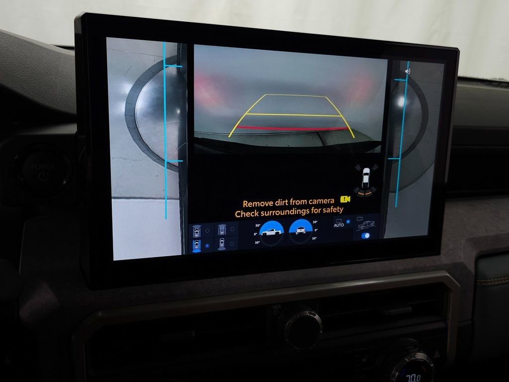 Used 2024 Toyota Tacoma Trailhunter image 34