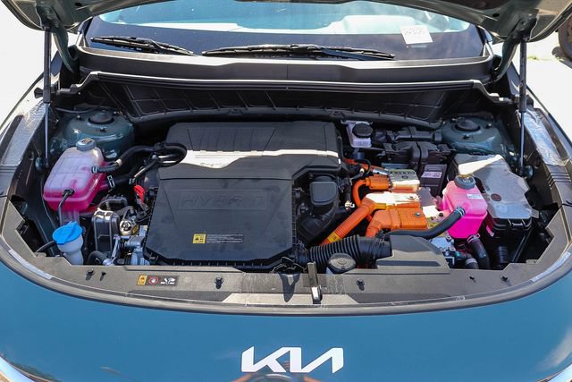 Certified 2025 Kia Niro EX FWD image 28