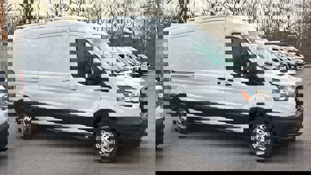 New 2026 Ford Transit 250 148 Medium Roof Extended AWD image 28