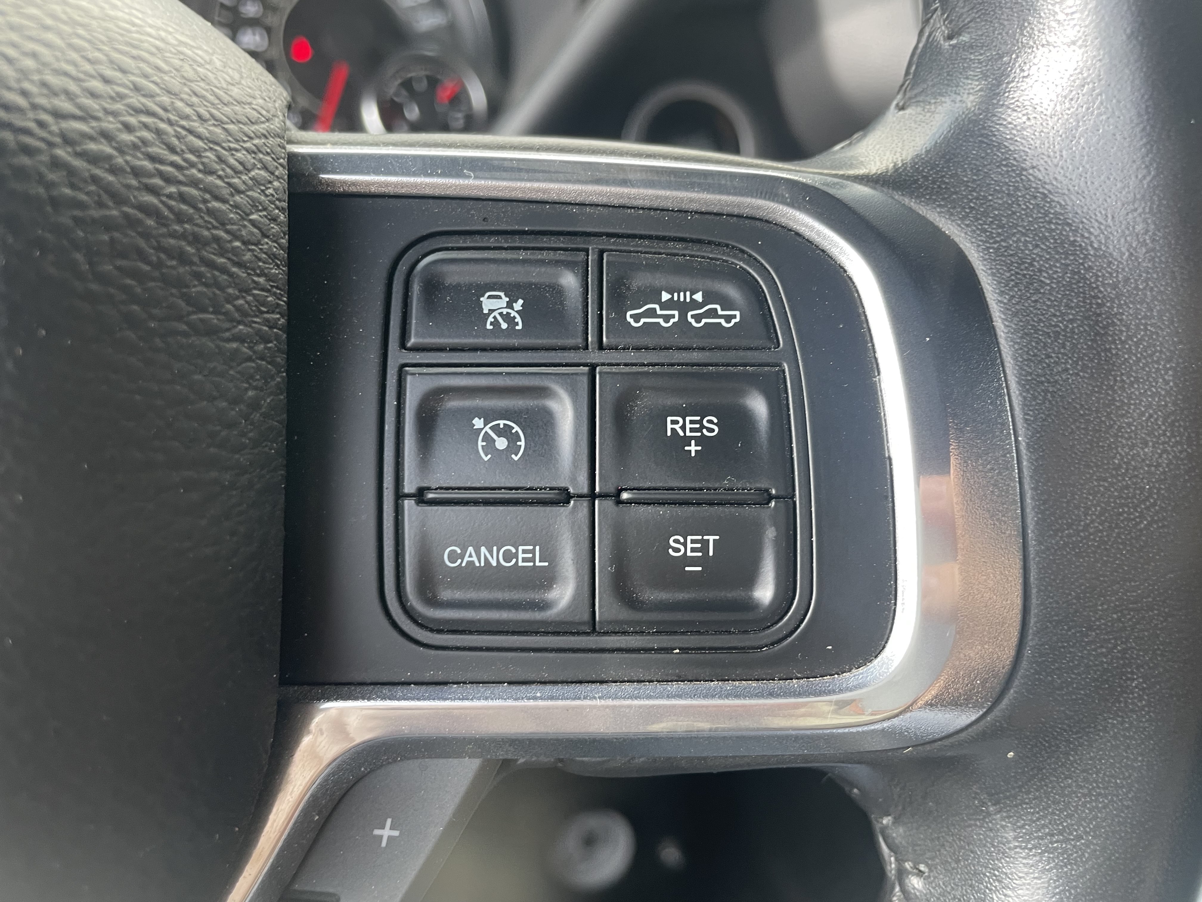 Used 2022 RAM 2500 Laramie AWD/4WD image 17