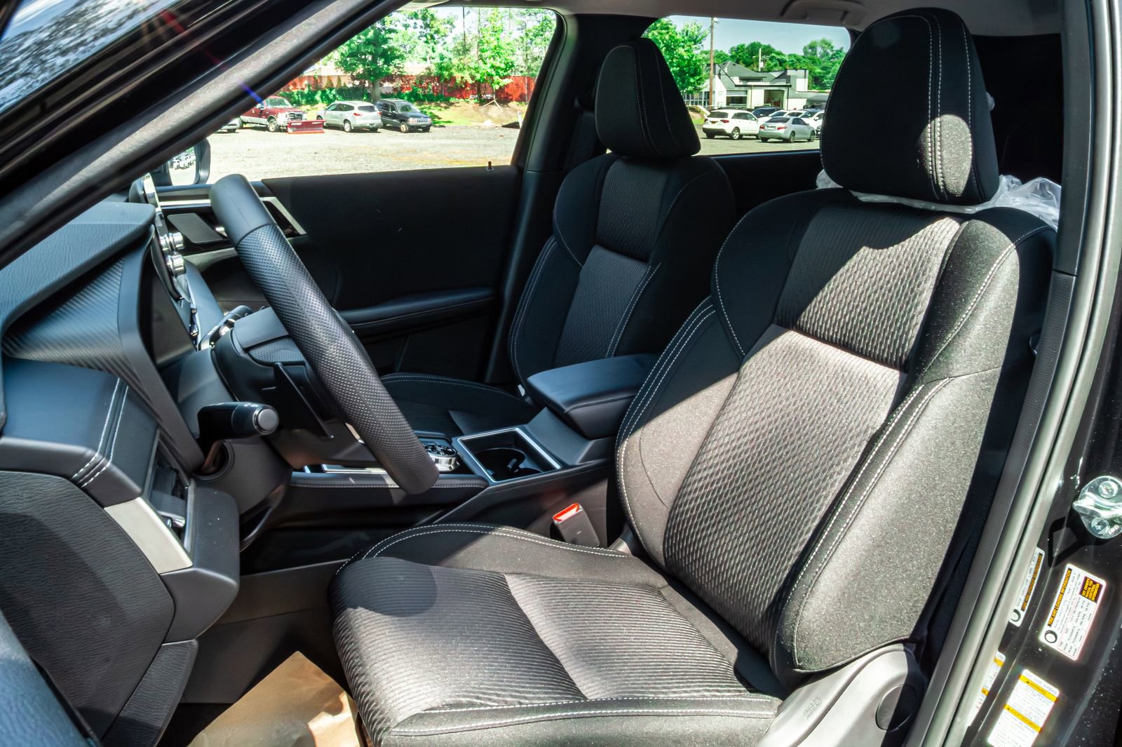 New 2025 Mitsubishi Outlander ES image 13