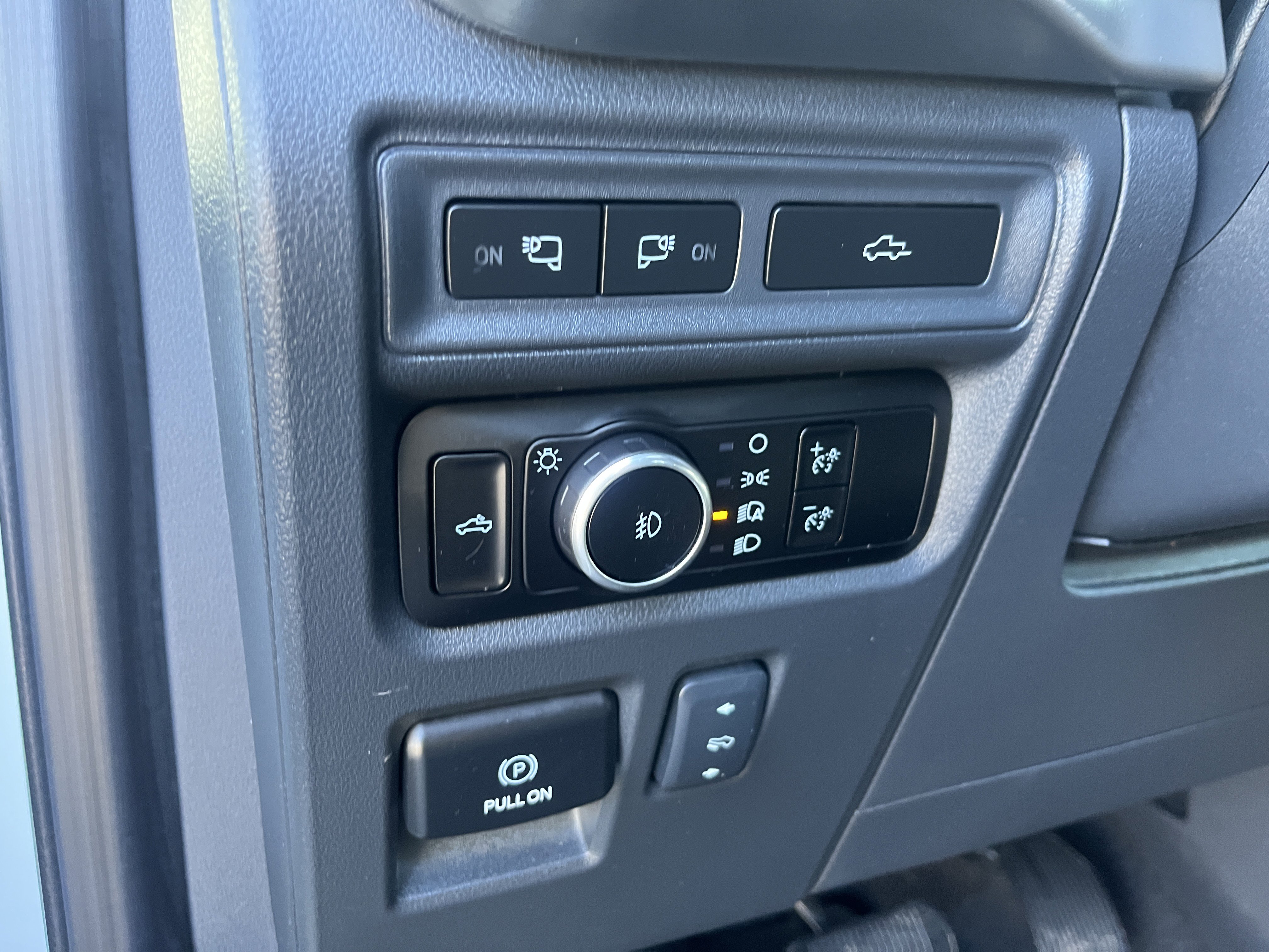 Used 2023 Ford F150 Lariat w/ Equipment Group 502A High image 18