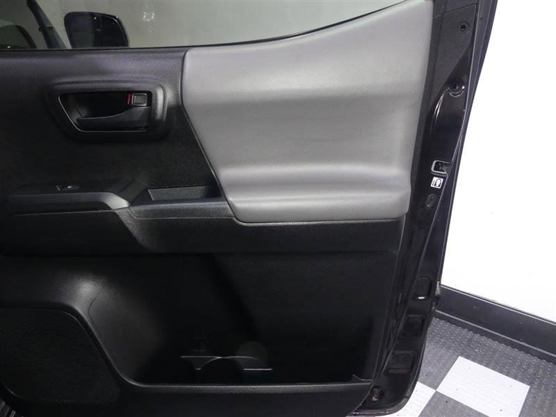 Used 2017 Toyota Tacoma SR image 23