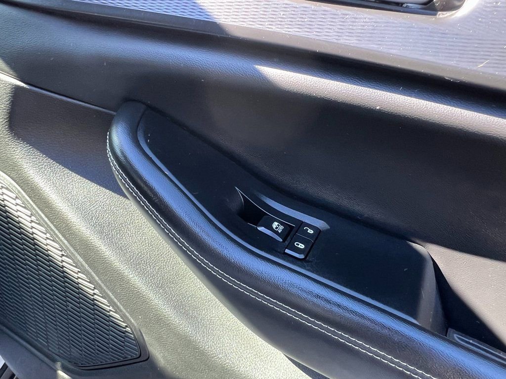 Certified 2023 Jeep Grand Cherokee Altitude image 17