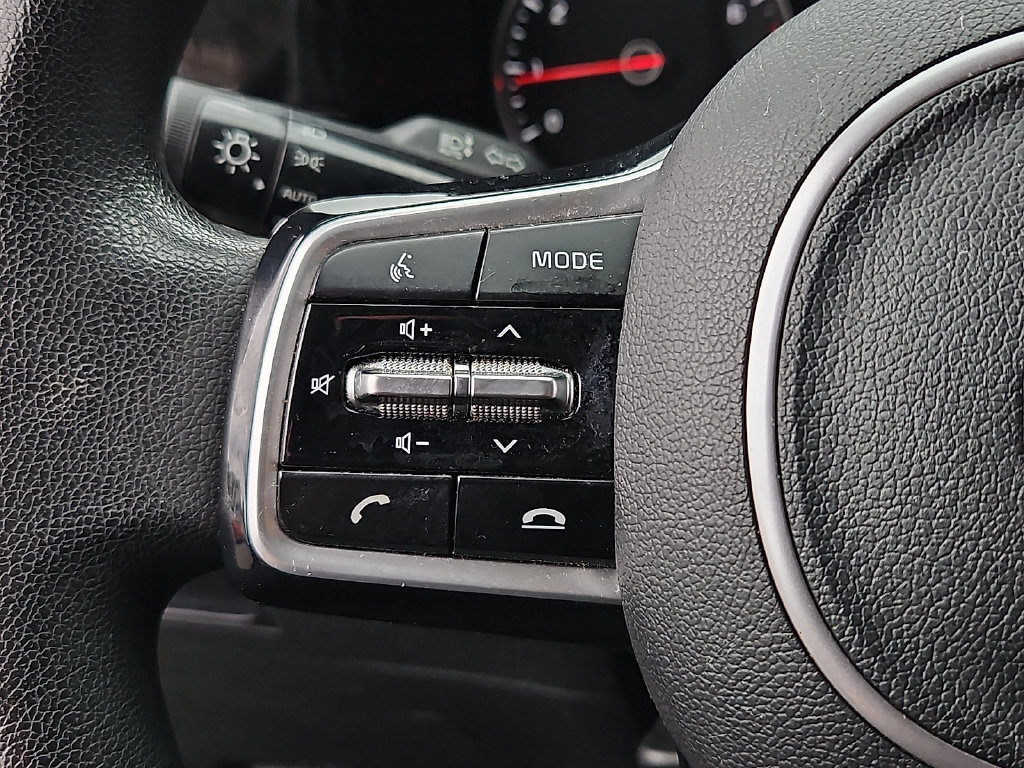Used 2022 Kia Sorento LX AWD/4WD image 21