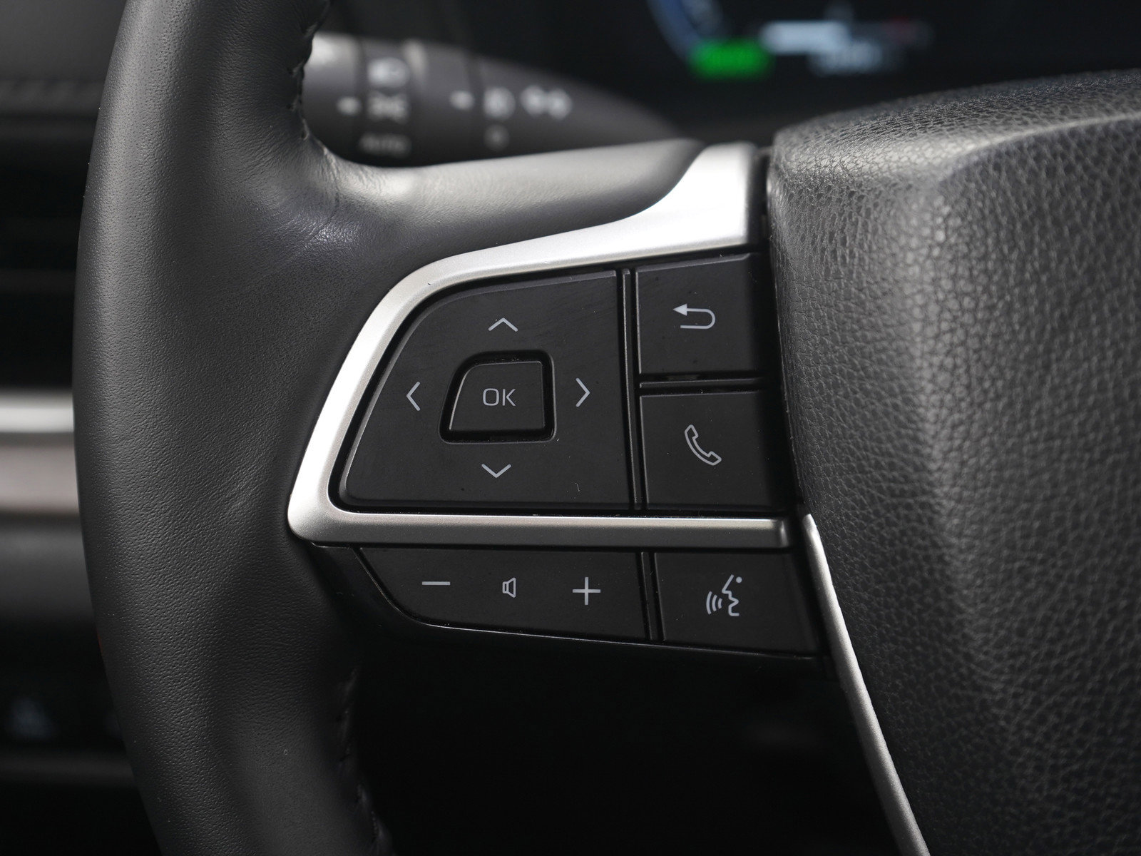 Used 2024 Toyota Grand Highlander Limited image 25