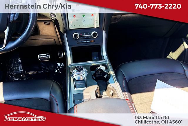 Used 2023 Ford Edge ST-Line w/ Class II Trailer Tow Package AWD/4WD image 12
