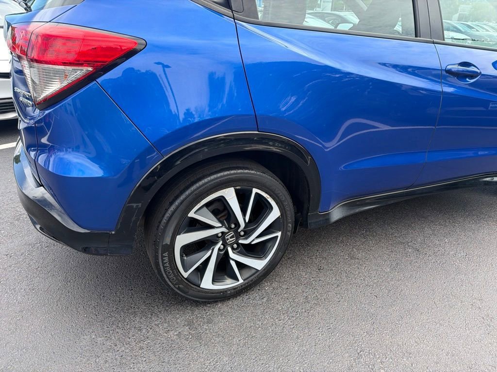 Used 2019 Honda HR-V Sport image 4