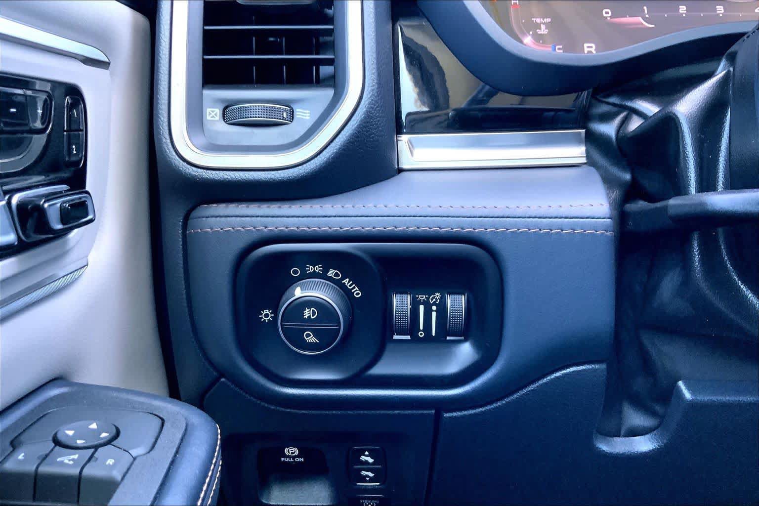 Used 2025 RAM 1500 Tungsten AWD/4WD image 67