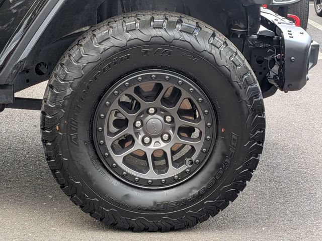 Certified 2022 Jeep Wrangler Unlimited Rubicon w/ Xtreme Recon 35" Tire Package AWD/4WD image 32