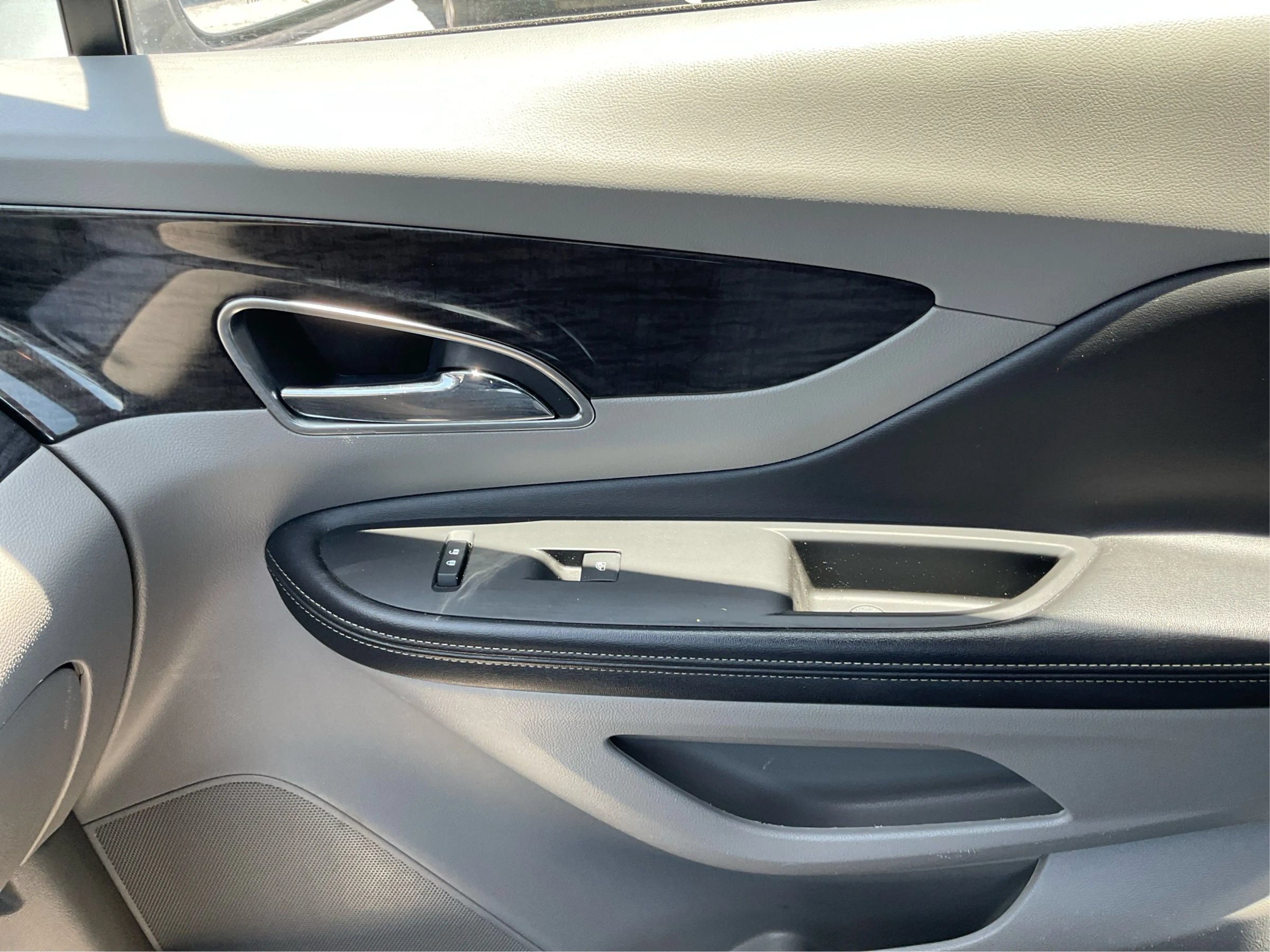 Used 2016 Buick Encore FWD image 20