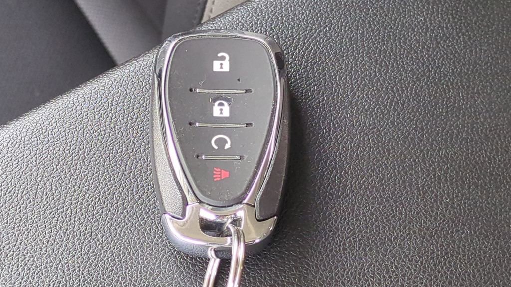 Used 2025 Chevrolet Trax ACTIV w/ Driver Confidence Package FWD image 28