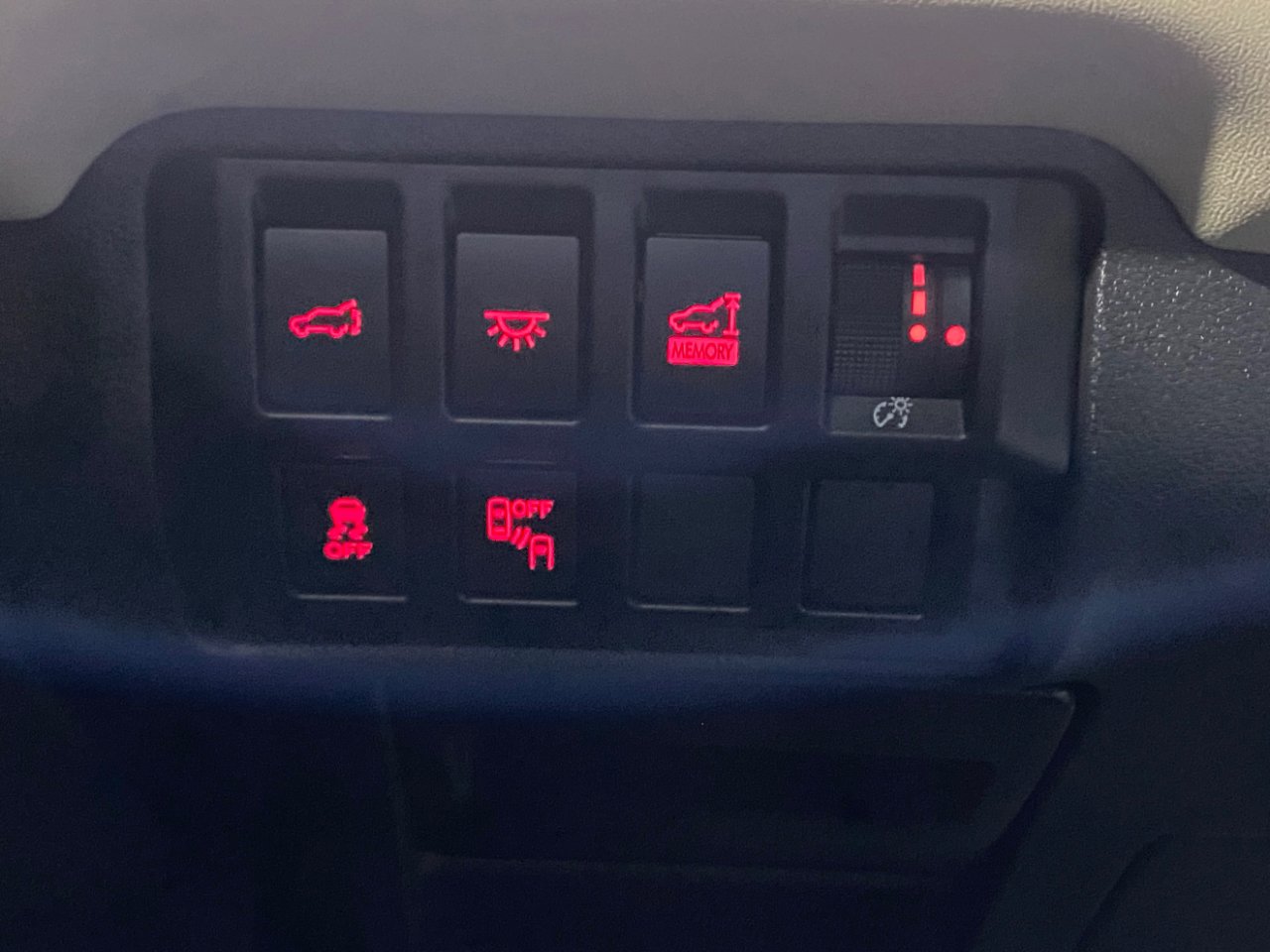 Used 2022 Subaru Ascent Limited image 25