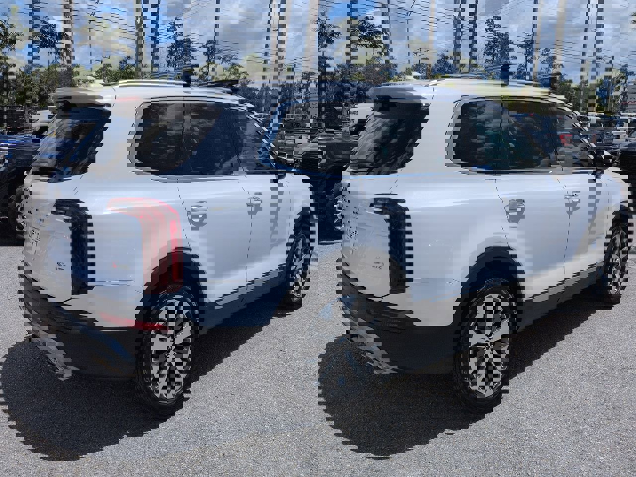 Used 2021 Kia Telluride S FWD image 5