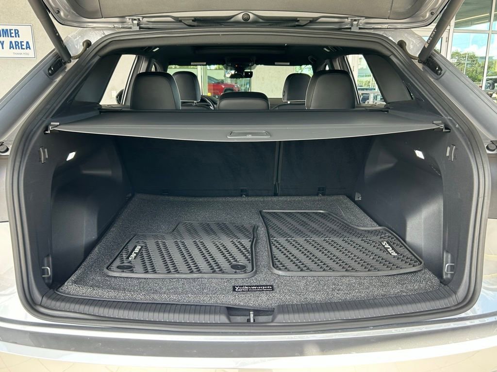 Used 2024 Volkswagen Atlas Cross Sport SEL Premium R-Line image 53