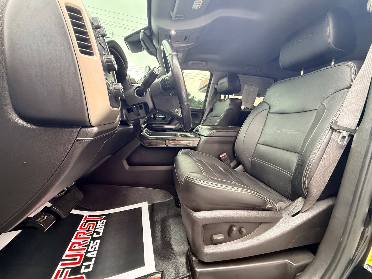 Used 2015 GMC Sierra 2500 Denali w/ Duramax Plus Package AWD/4WD image 25