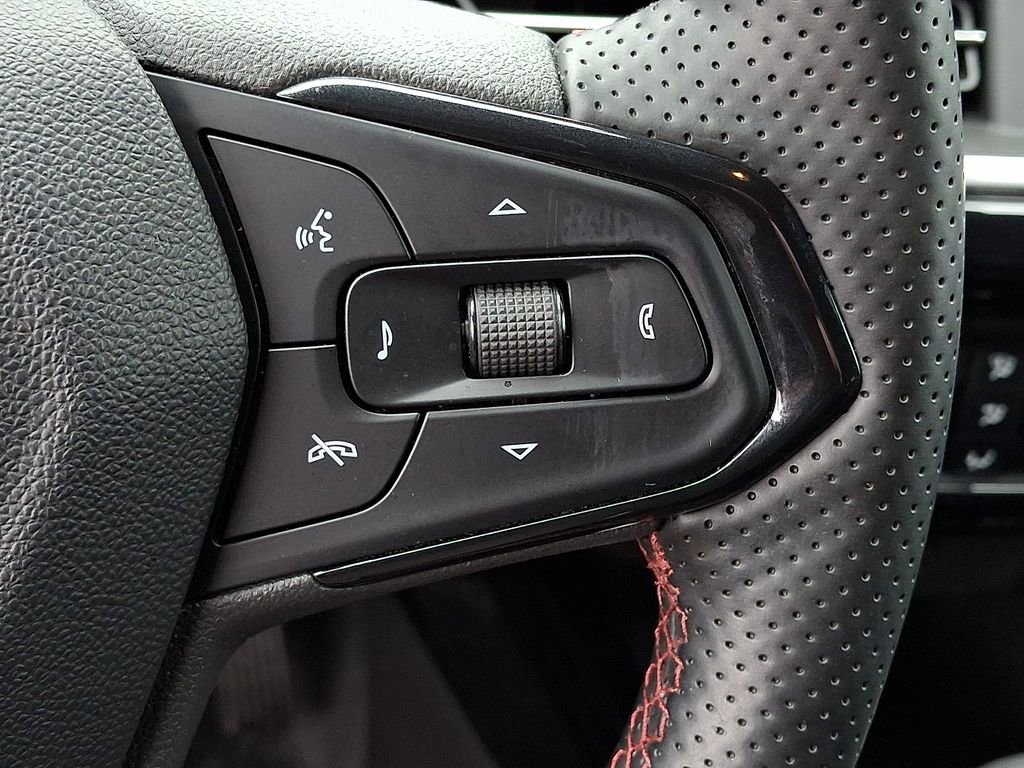 Used 2024 Chevrolet Trax RS w/ Driver Confidence Package image 21