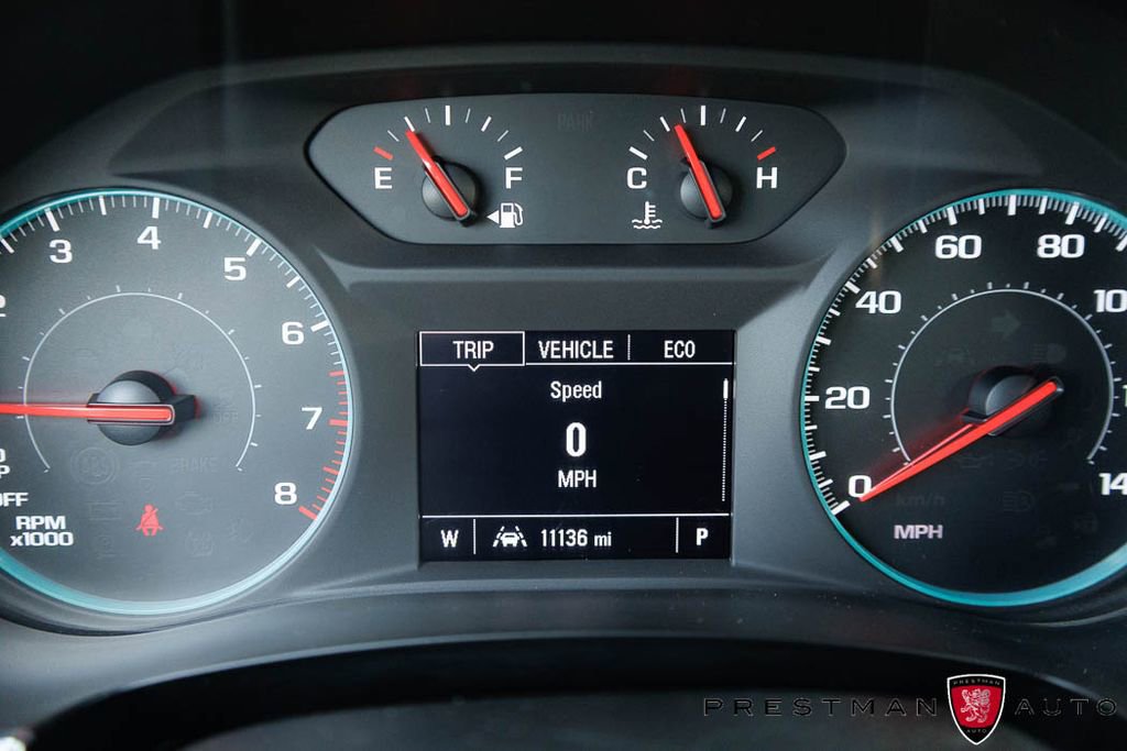 Used 2023 Chevrolet Traverse LT FWD image 25