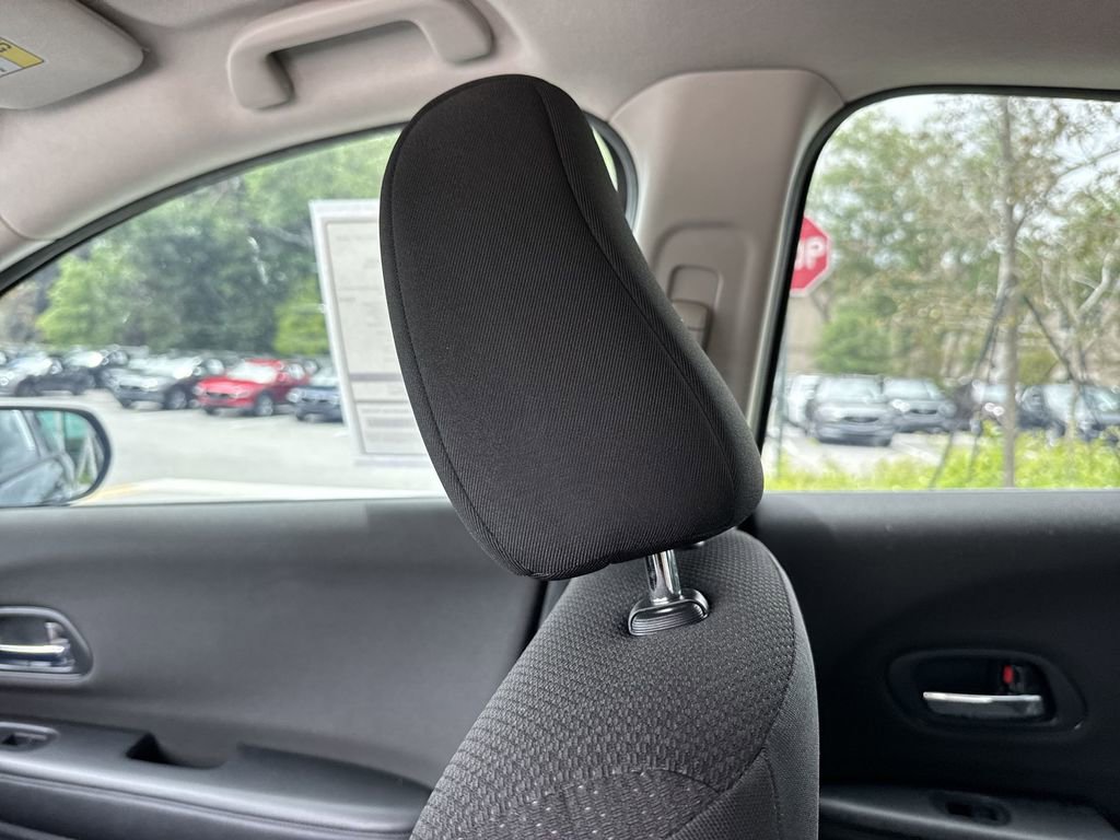 Used 2017 Honda HR-V LX image 16