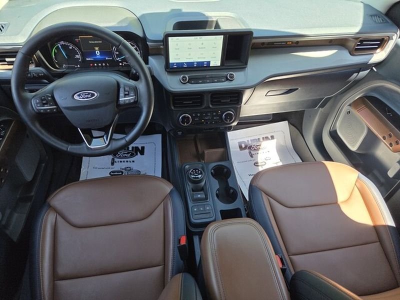 Used 2023 Ford Maverick Lariat w/ Lariat Luxury Package FWD image 11