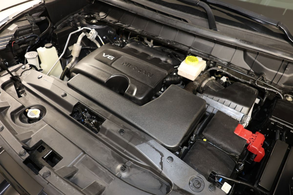 Used 2023 Nissan Pathfinder Platinum AWD/4WD image 37