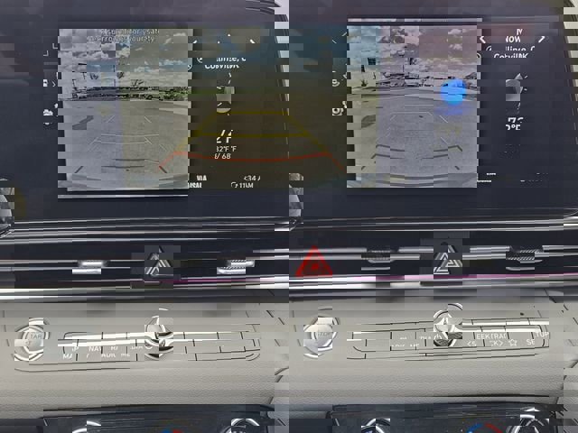 Used 2024 Hyundai Elantra SEL image 16