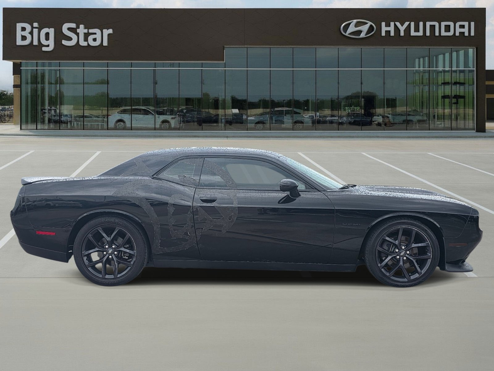 Used 2021 Dodge Challenger R/T w/ Blacktop Package RWD image 5