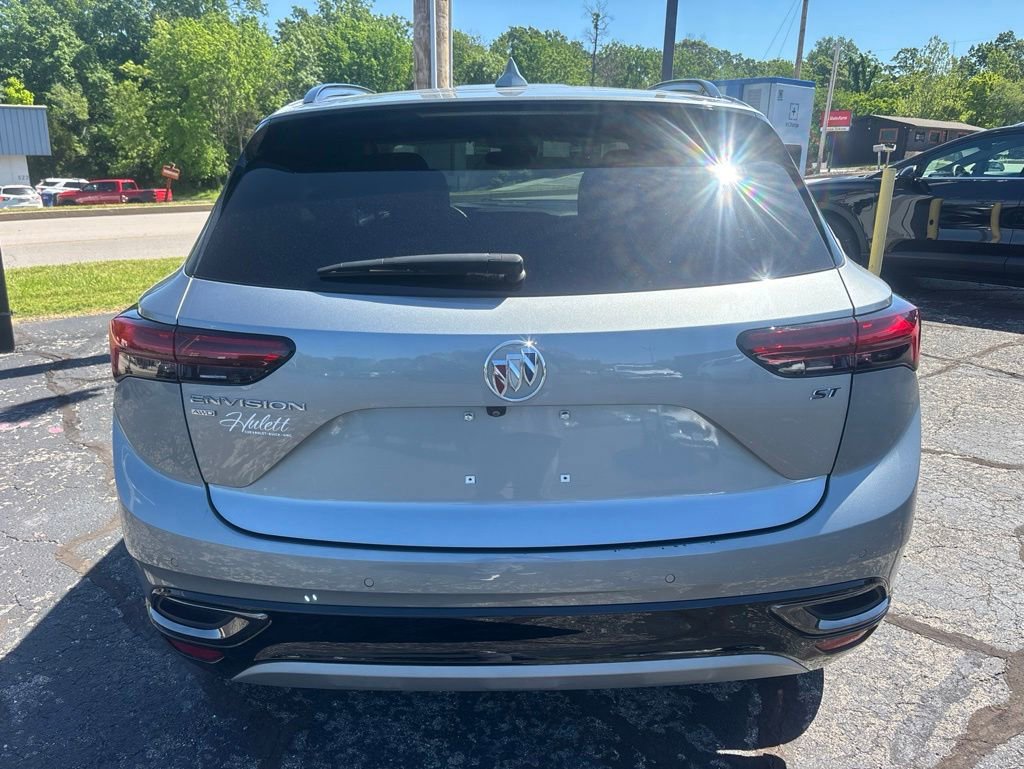 Used 2023 Buick Envision Preferred w/ Sport Touring Package AWD/4WD image 4